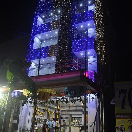 Hotel Kasi Inn Танджавур Экстерьер фото
