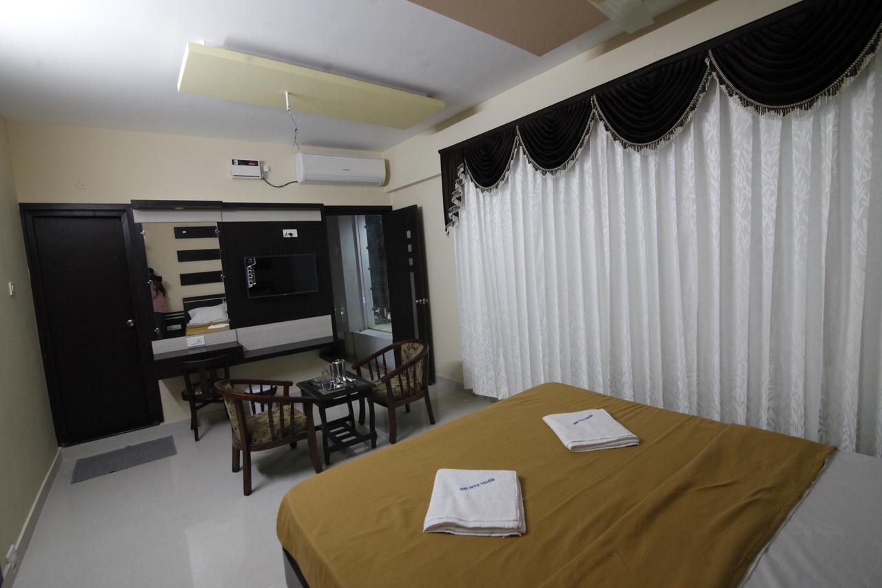 Hotel Kasi Inn Танджавур Экстерьер фото